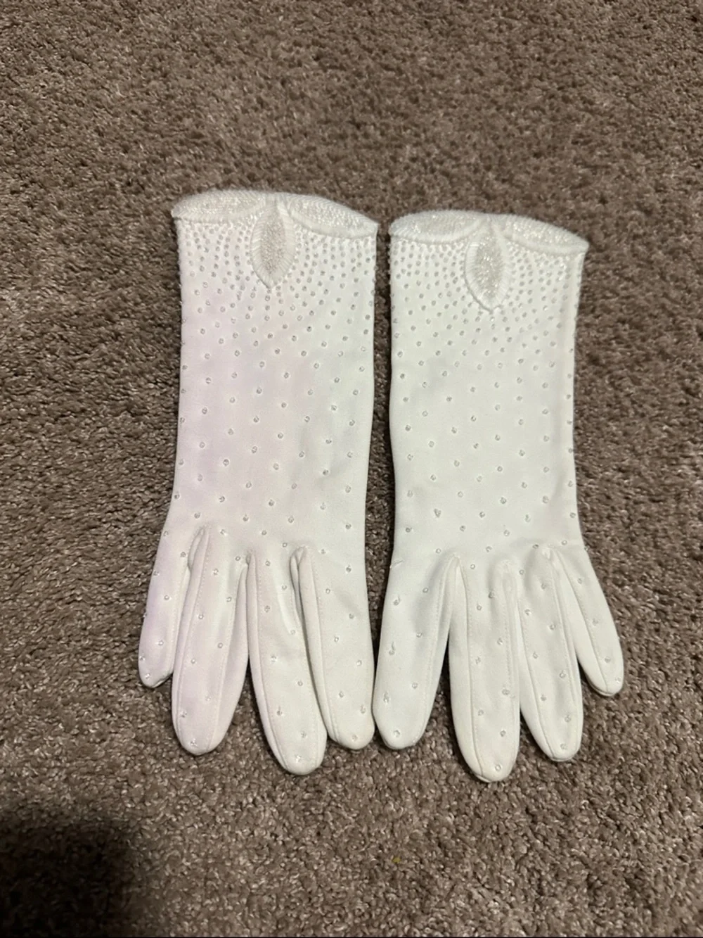 Classic White Embellished Women's Gloves